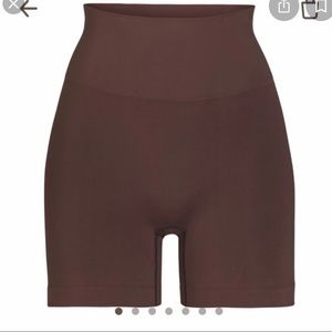 XXS SKIMS Cocoa Smoothing Short